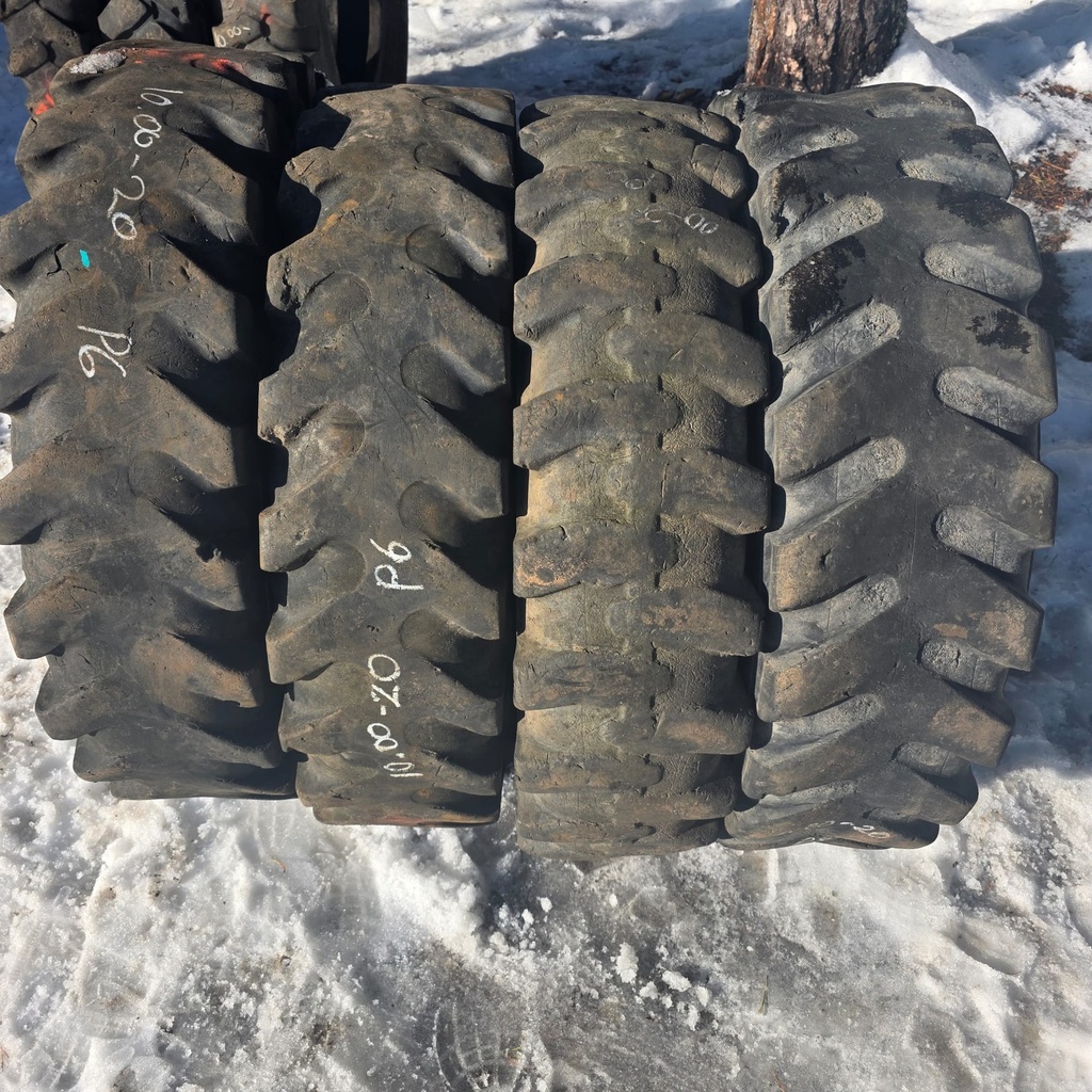 10.00-20 Käytetty Kaivinkoneen rengas (Kuntoluokka C)