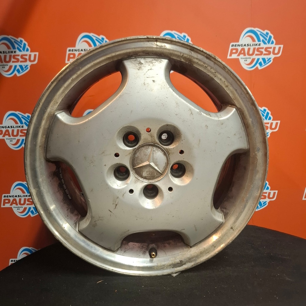 Käytetty MB vannesarja 5x112 ET 37 KR 66,6 7x16"