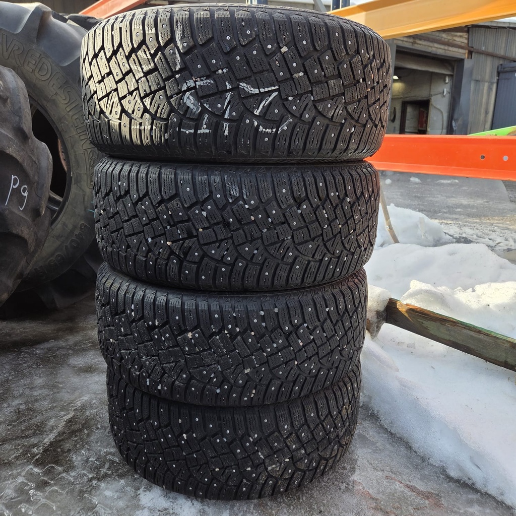 215/60R16 97T XL Continental IceContact 2 Käytetty nastarengas 6-7mm DOT-18