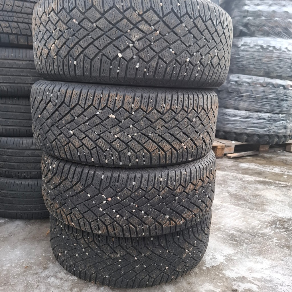 225/55R17 101T XL Continental VikingContact 7 Käytetty kitkarengas 6,5-7mm DOT-19