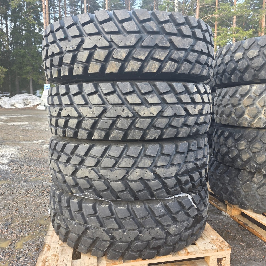 14.00R20 164C TL Nokian MPT Agile Käytetty KA-rengas veto DOT-17  20mm (Todella hyvä sarja, Myydään sarjana)