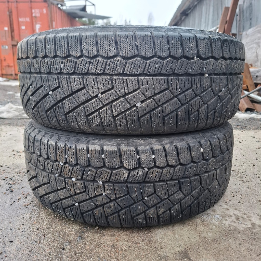 205/55R16 94T XL Gislaved Soft Frost 200 Käytetty kitkarengas 6,5-7mm DOT-19