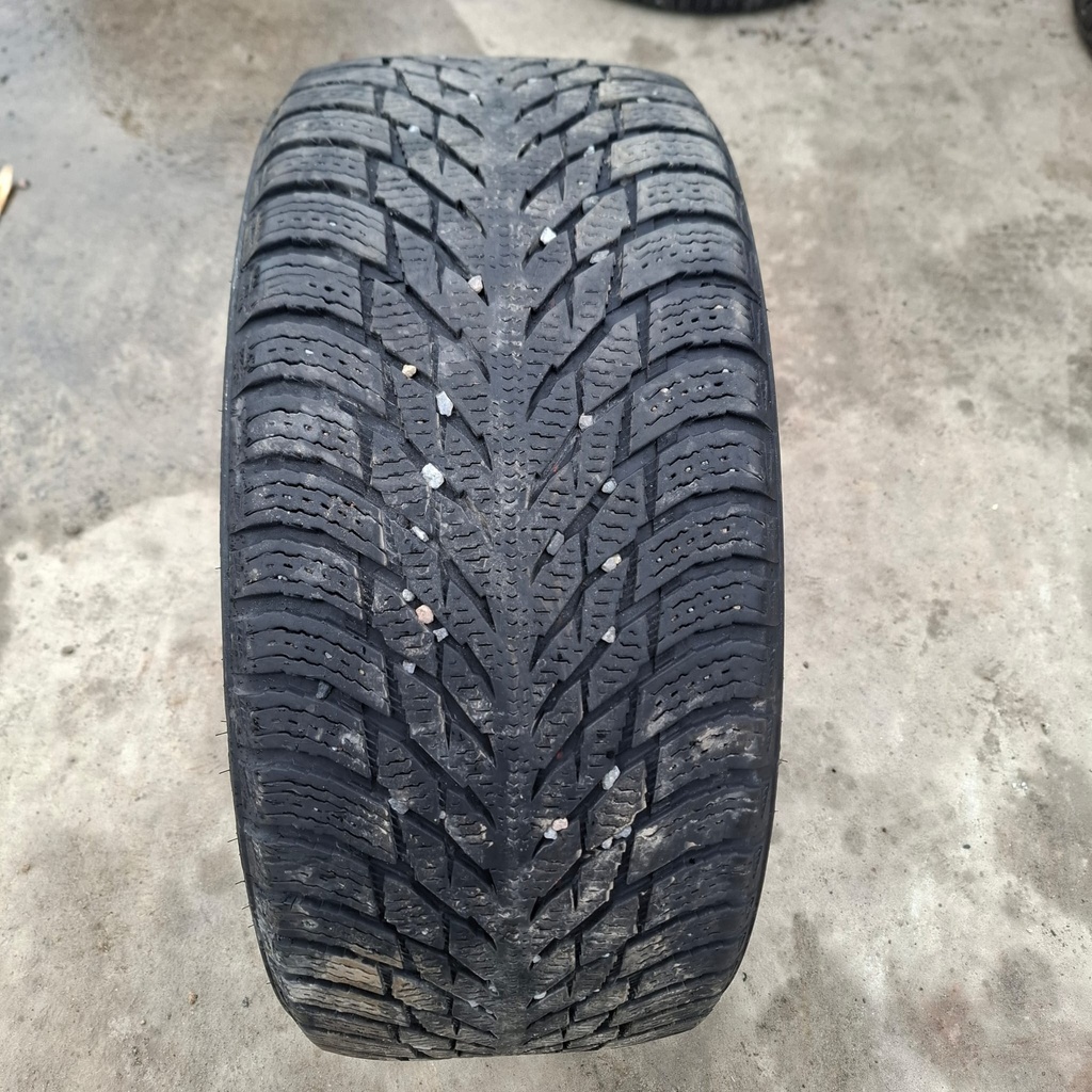 245/40R18 97T XL Nokian Hakkapeliitta R3 Käytetty kitkarengas 5,5mm DOT-19