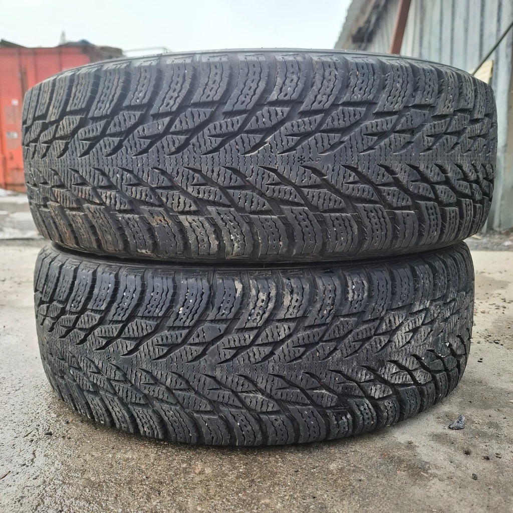 195/65R15 88R Nokian Hakkapeliitta R3 Käytetty kitkarengas 6,5-7mm DOT-20