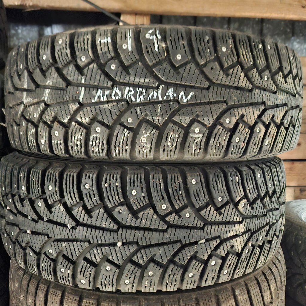205/65R15 99T XL Nokian Nordman 5 Käytetty nastarengas 8-8,5mm DOT-14