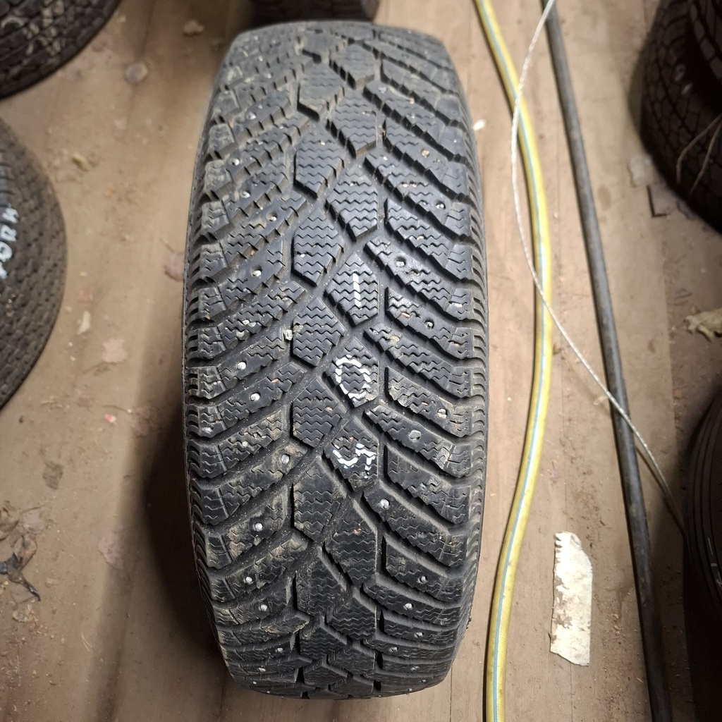 205/65R15 94T Fulda Kristall Ice Käytetty nastarengas 8,5mm DOT-05