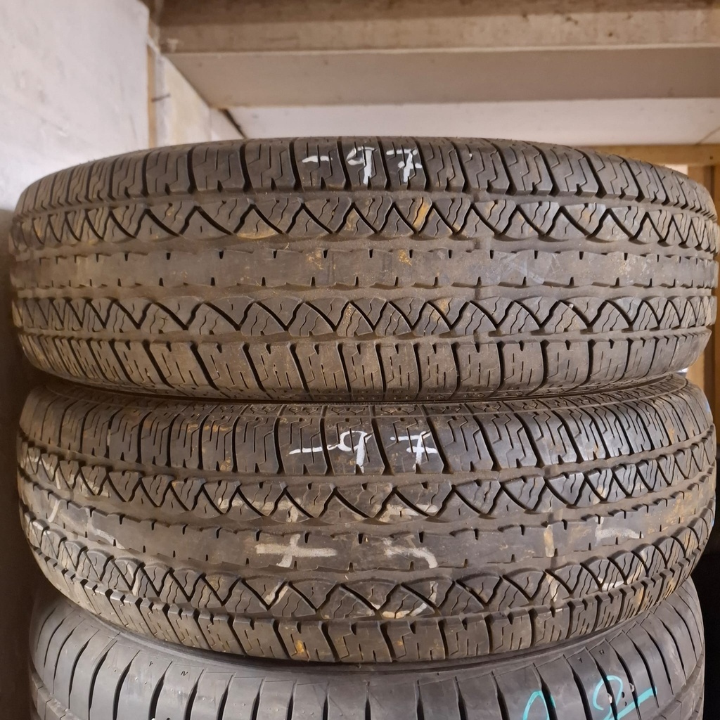 205/75R15 97S Electra Espirit Plus Käytetty kesärengas 5-5,5mm DOT-97