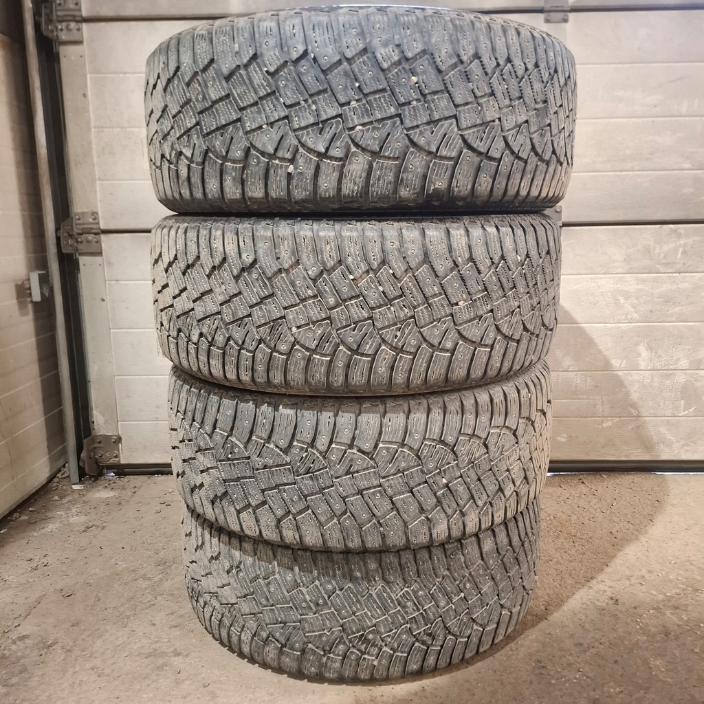 225/55R17 101T XL Continental IceContact 2 Käytetty nastarengas 5-6,5mm DOT-16