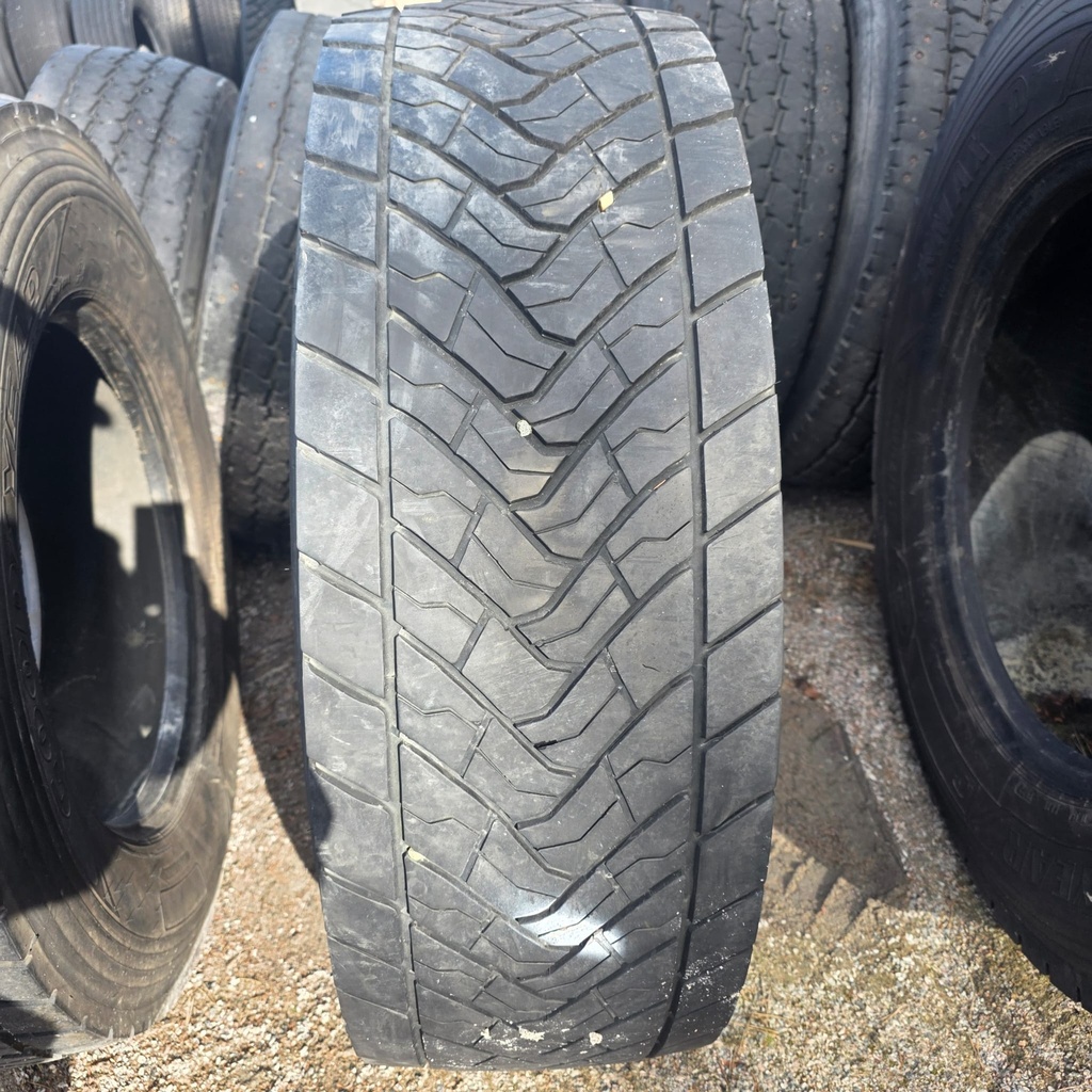 315/70R22.5 154/150ML GOODYEAR KMAX D Käytetty KA-rengas Veto DOT-19 8mm (KESÄ)