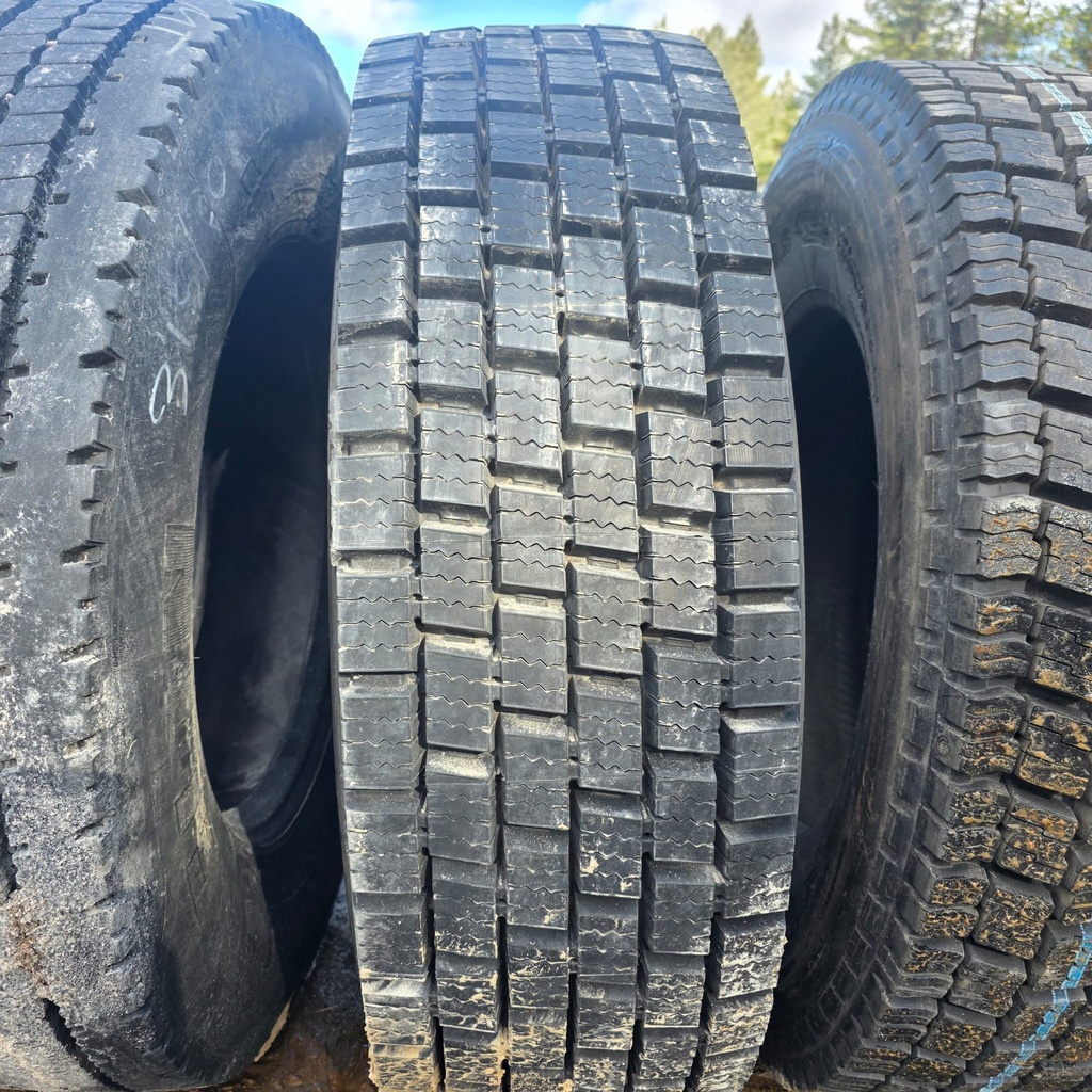 315/70R22.5 PINNOITETTU D Ajamaton KA-rengas Veto B-RUNKO (TALVI)