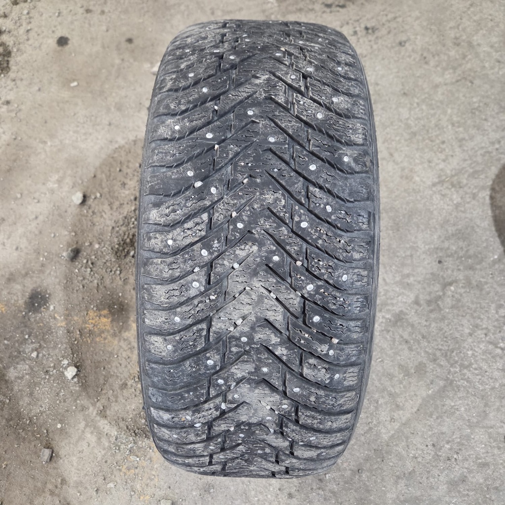 225/50R17 98T XL Nokian Hakkapeliitta 8 Käytetty nastarengas 6mm DOT-16