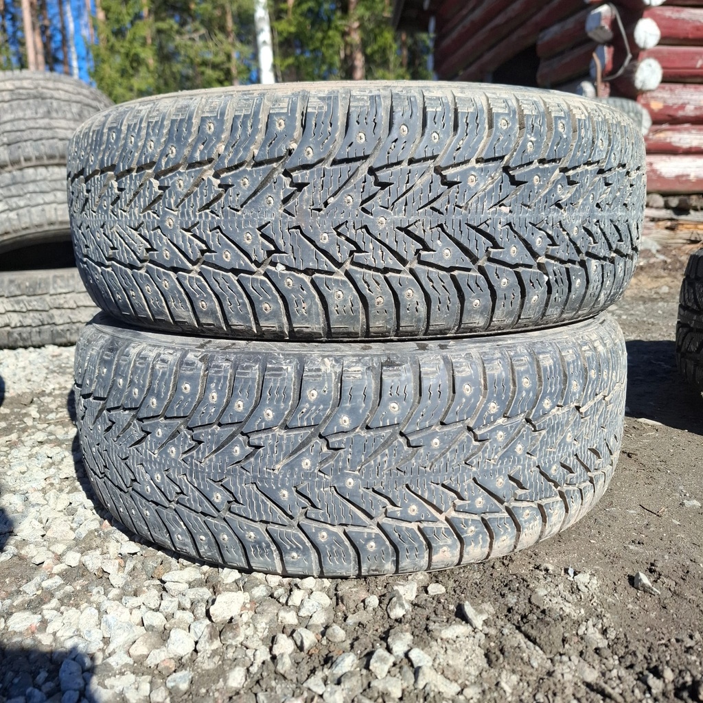 205/60R16 96T XL Bridgestone Noranza 001 Käytetty nastarengas 6,5-8mm DOT-16