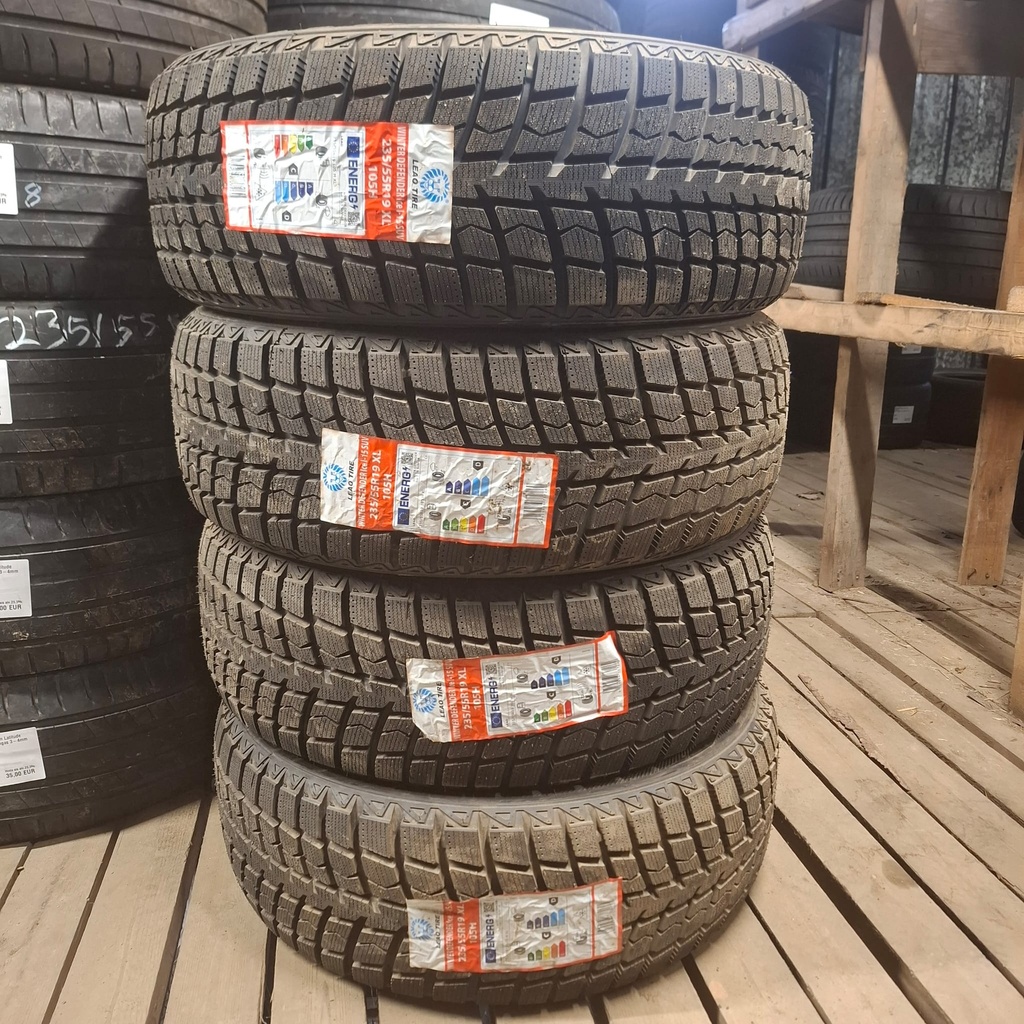 235/55R19 105H XL Leao Winter Defender Ice I-15 SUV Käytetty kitkarengas Ajamaton DOT-23