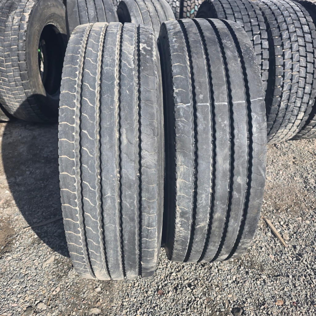 285/70R19.5 150/148J TAURUS ROADS FTR Käytetty KA-rengas Ohjaava DOT16 1mm