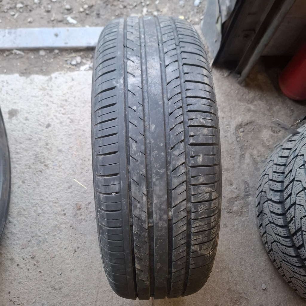 195/65R15 91V Zeetex ZTIOOO Käytetty kesärengas 5,5mm DOT-20