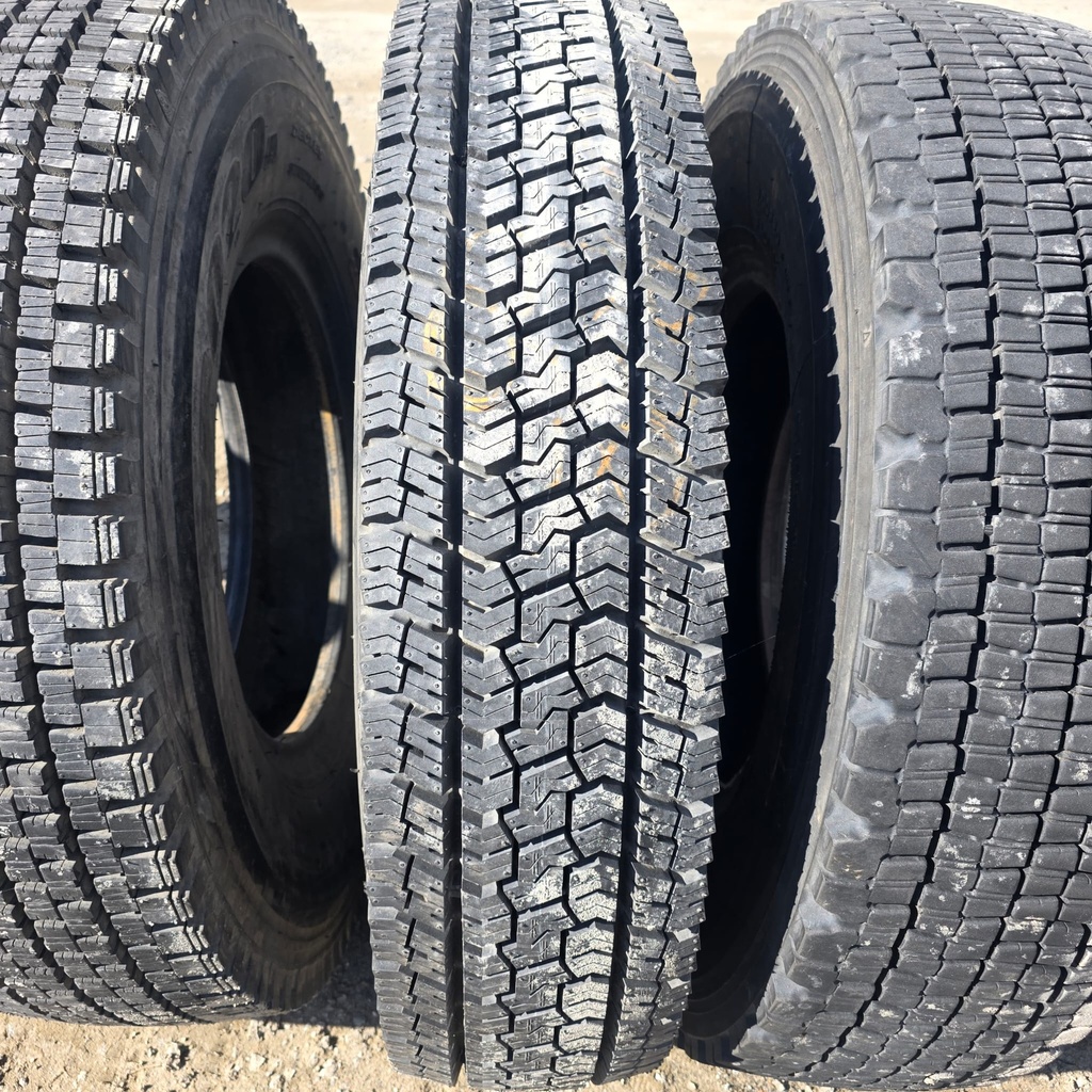 9.00R20 14pr YOKOHAMA SY104 AJAMATON KA-rengas veto DOT-05