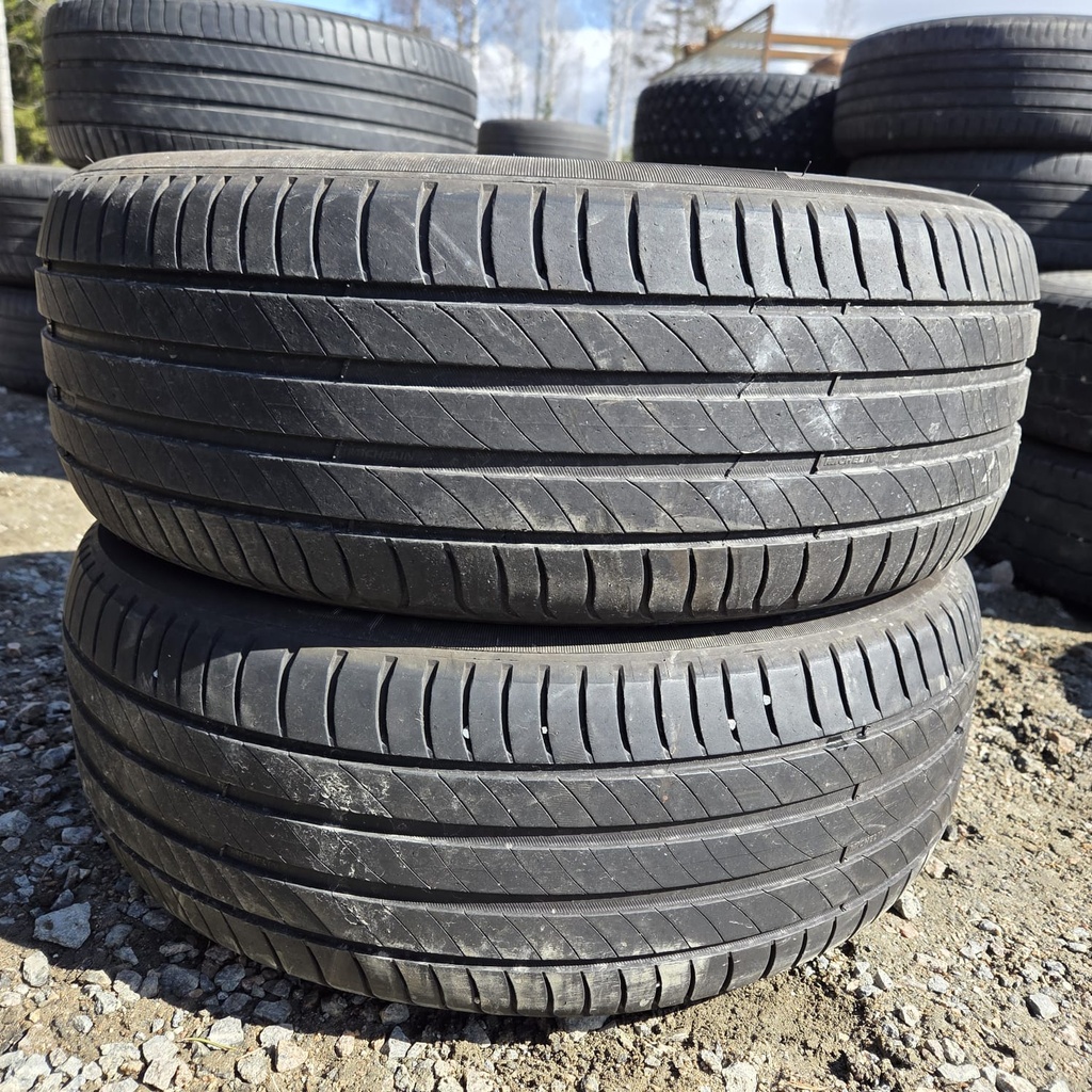 215/55R17 94W Michelin Primacy 4 Käytetty kesärengas 4,5mm DOT-21