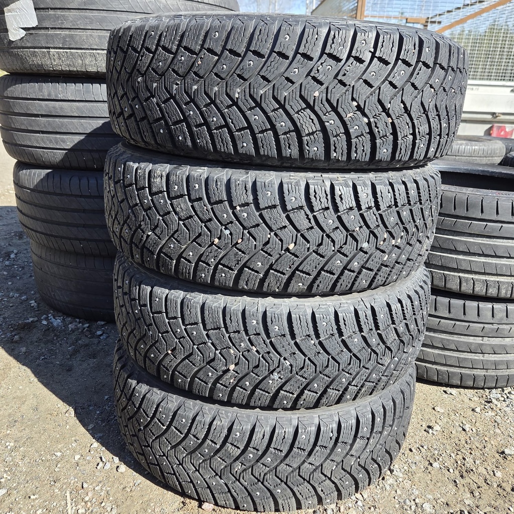 185/65R15 92T Michelin X-Ice North Käytetty nastarengas 8-8,5mm DOT-12