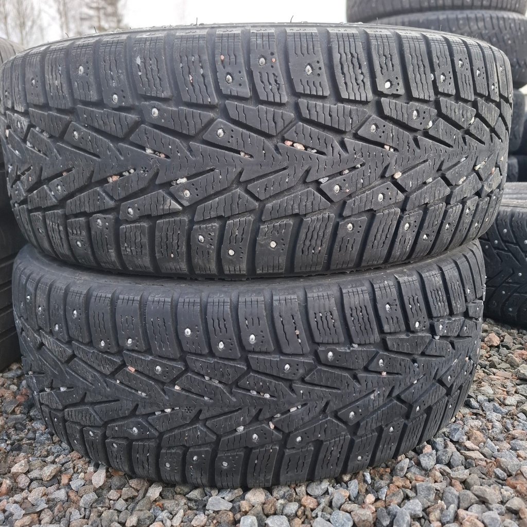205/55R16 94T XL Nokian Hakkapeliitta 7 Käytetty nastarengas 6,5-7mm DOT-13