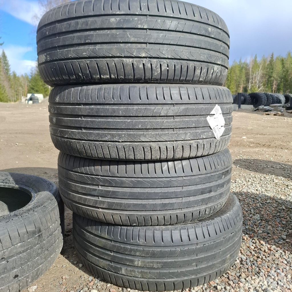 235/50R20 100T Pirelli Scorpion Käytetty kesärengas 5mm DOT-22 ja -23