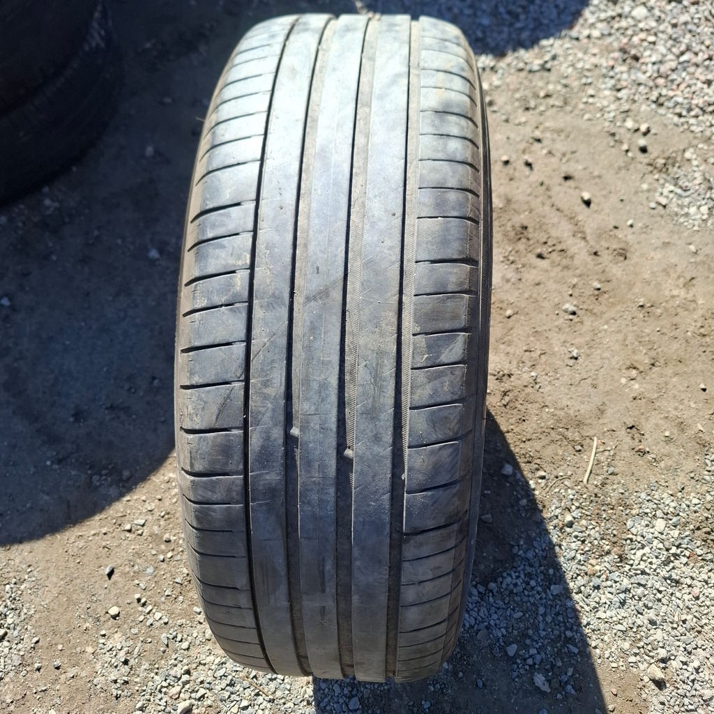 235/60R18 103V Michelin Pilot Sport 4 SUV Käytetty kesärengas 5mm DOT-22