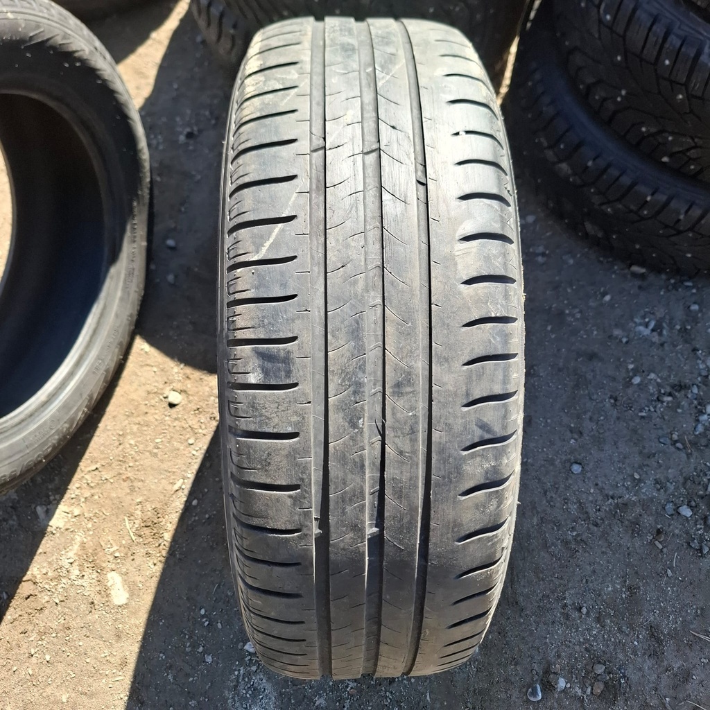 215/65R15 96H Michelin Energy Saver Käytetty kesärengas 4mm DOT-16