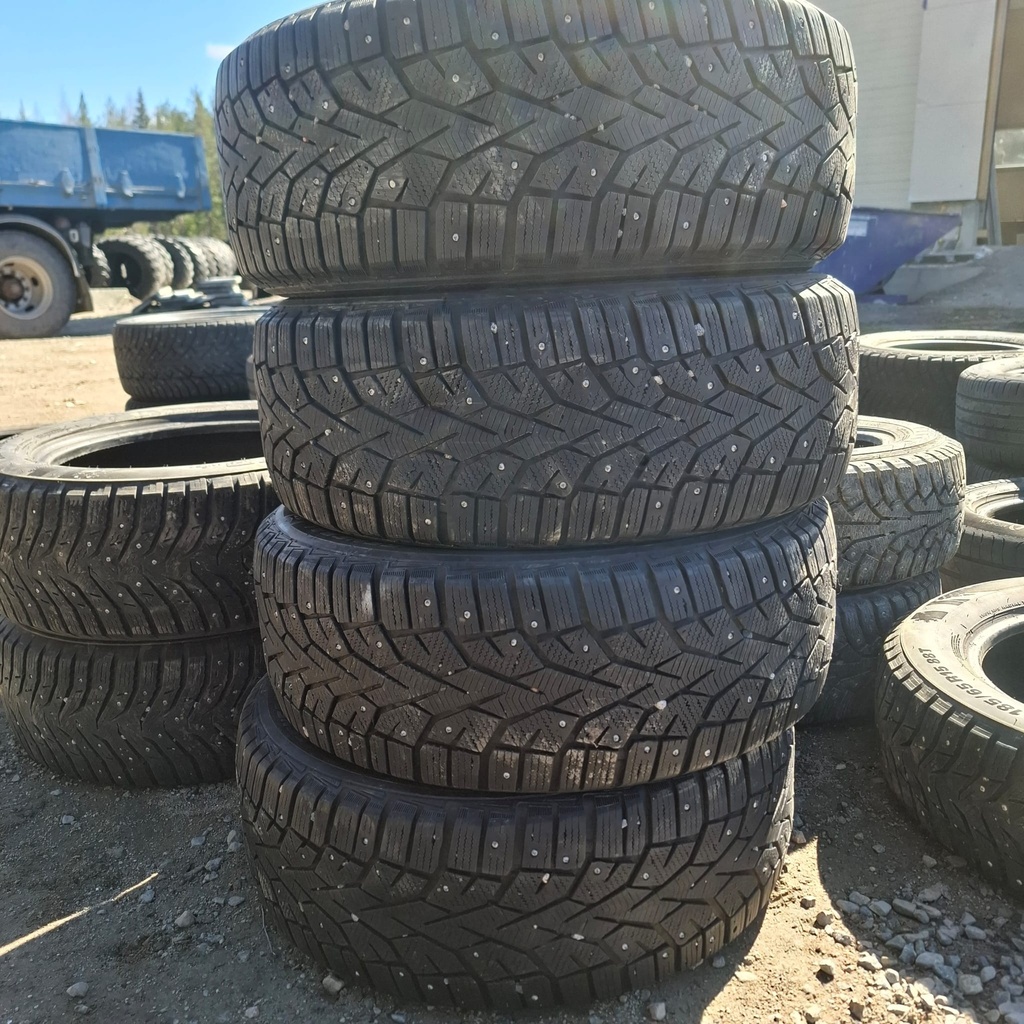 205/55R16 94T General Altimax Arctic 12 Käytetty nastarengas 6-7mm DOT-16