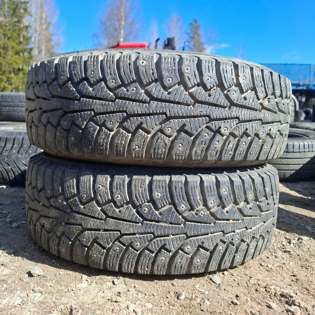 185/65R15 92T XL Nokian Nordman 5 Käytetty nastarengas 8-9mm DOT-15 ja -16
