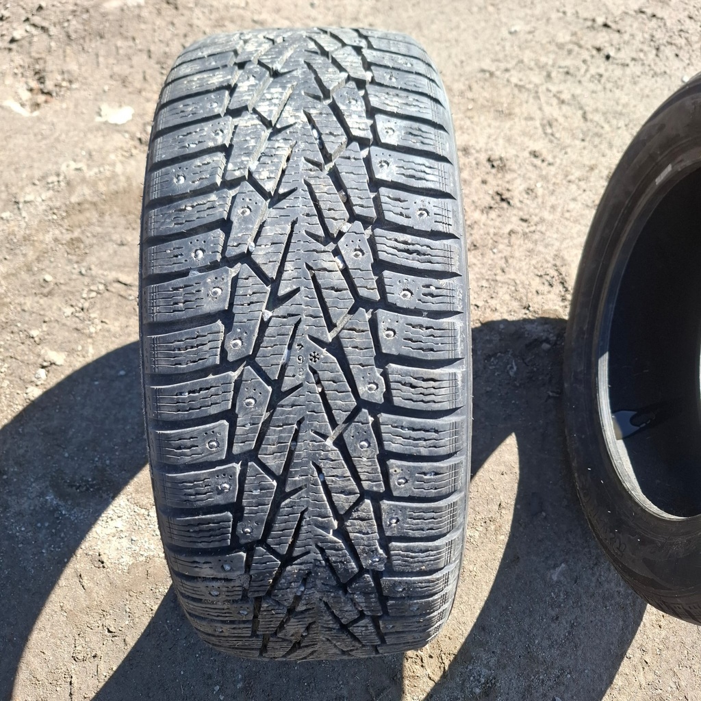 225/45R17 94T XL Nokian Nordman 7 Käytetty nastarengas 8,5mm DOT-17
