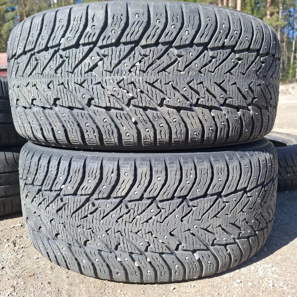 245/45ZR18 100T Bridgestone Noranza 001 Käytetty nastarengas 7,5mm DOT-21