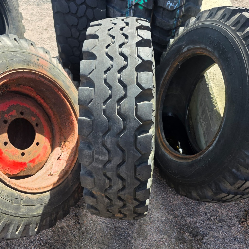 10.5-20 14pr CONTINENTAL MPT Käytetty Työkone rengas 13mm (Vanaha)