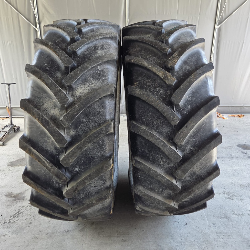 650/65R42 165D/163A8 Mitas SST Käytetty rengas DOT-38  38mm