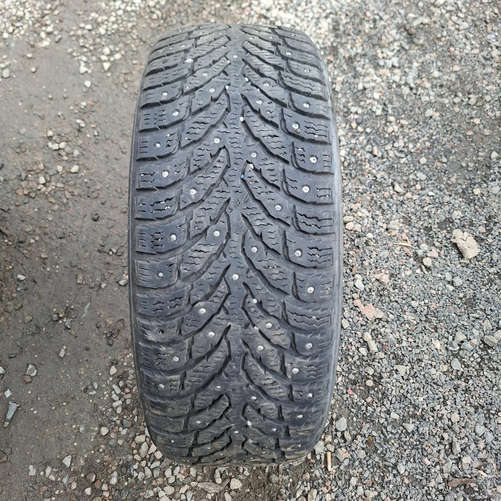205/55R16 94T XL Nokian Hakkapeliitta 9 Käytetty nastarengas 6mm DOT-20