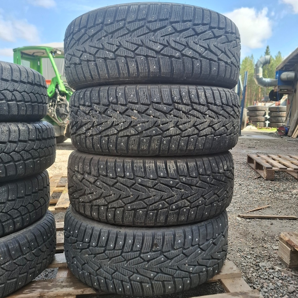 205/55R16 94T XL Nokian Nordman 7 Käytetty nastarengas 7,5-10mm DOT-20 ja -21