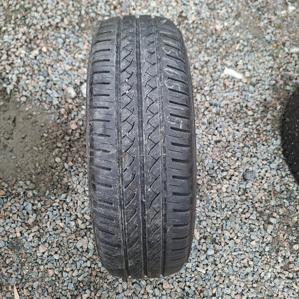 175/65R15 84H Yokohama A.drive Käytetty kesärengas 6mm DOT-11