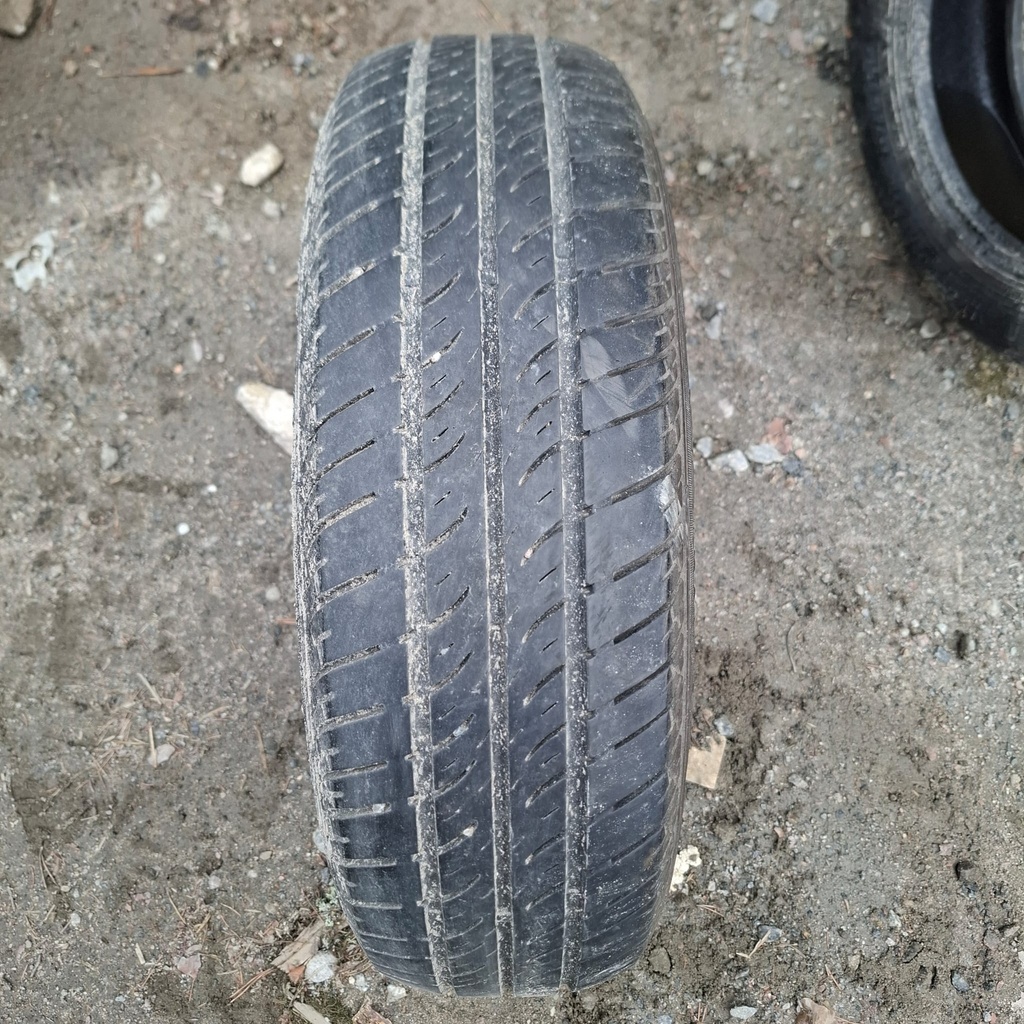 185/70R14 88T Kumho Power Star 758 Käytetty kesärengas 5mm DOT-03