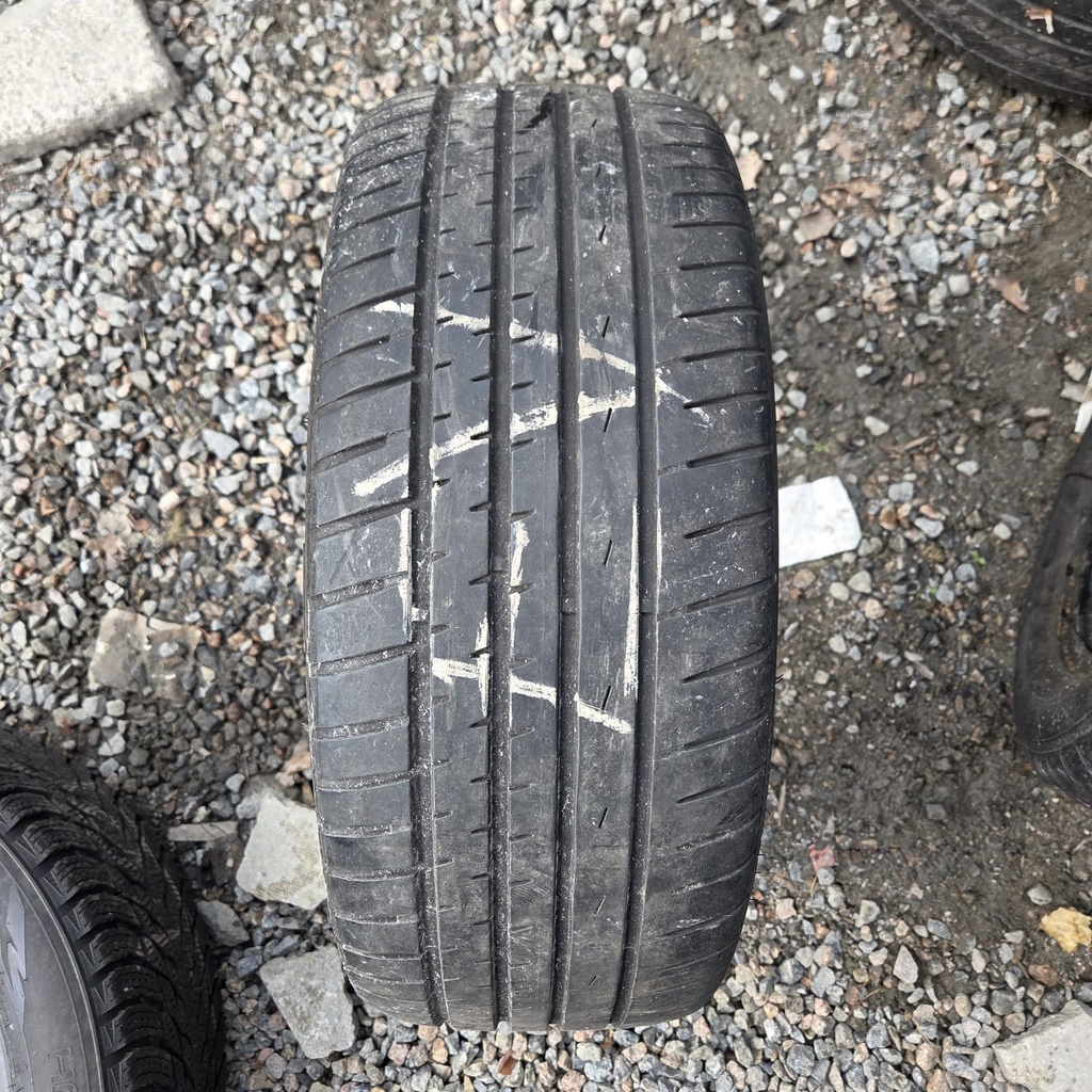 195/50R15 82H Hankook Ventus S1 evo Käytetty kesärengas 5mm DOT-14