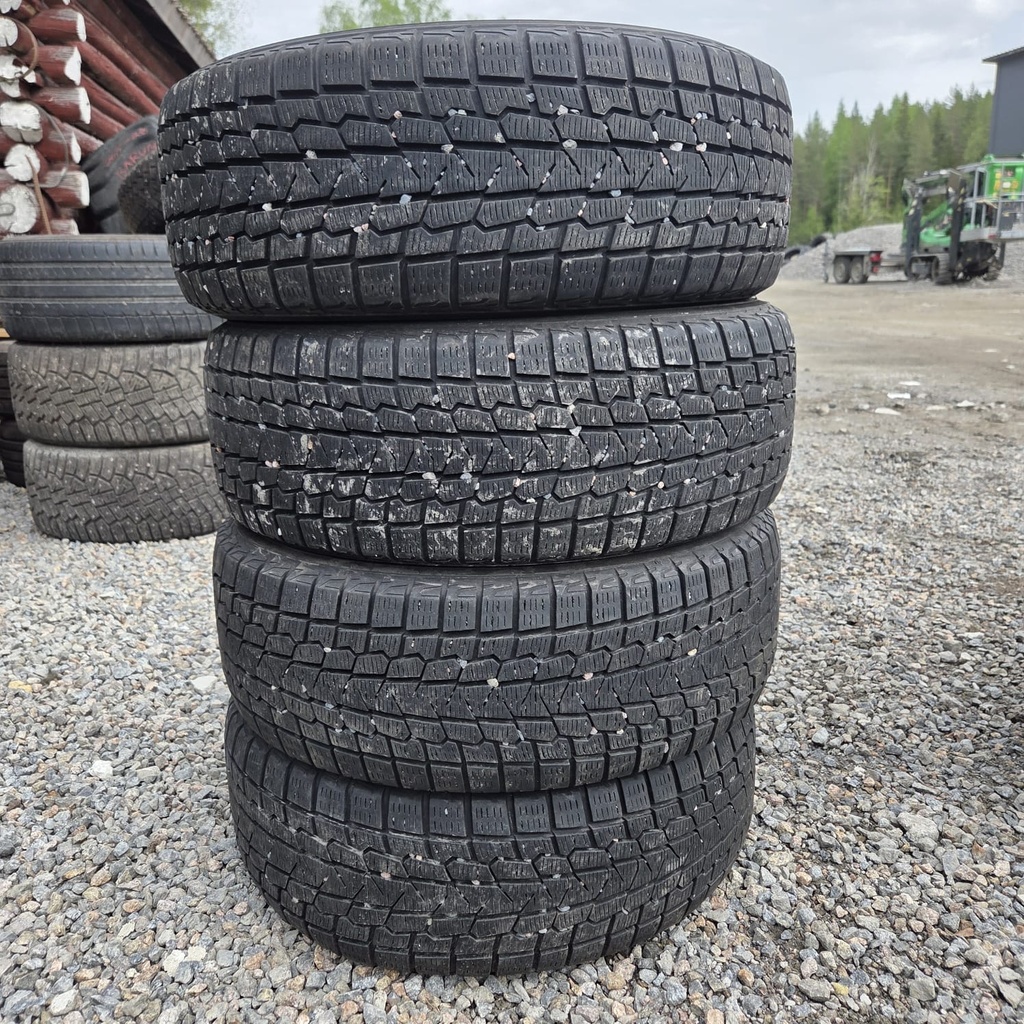 205/55R16 91H Yokohama IceGuard IG53 Käytetty kitkarengas 6,5-7,5mm DOT-21