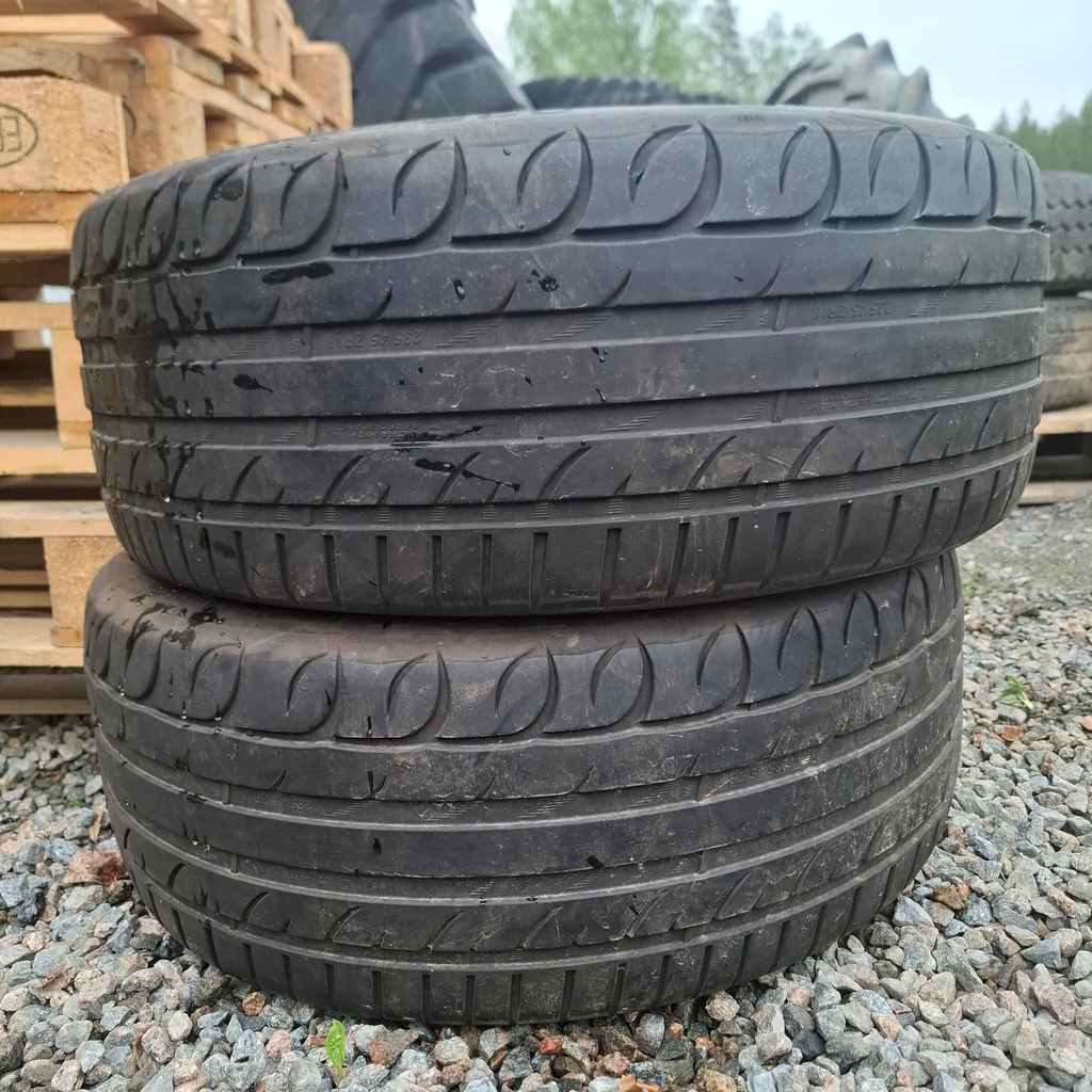 235/45ZR18 98W XL Kormoran UHP Käytetty kesärengas 4,5mm DOT-19