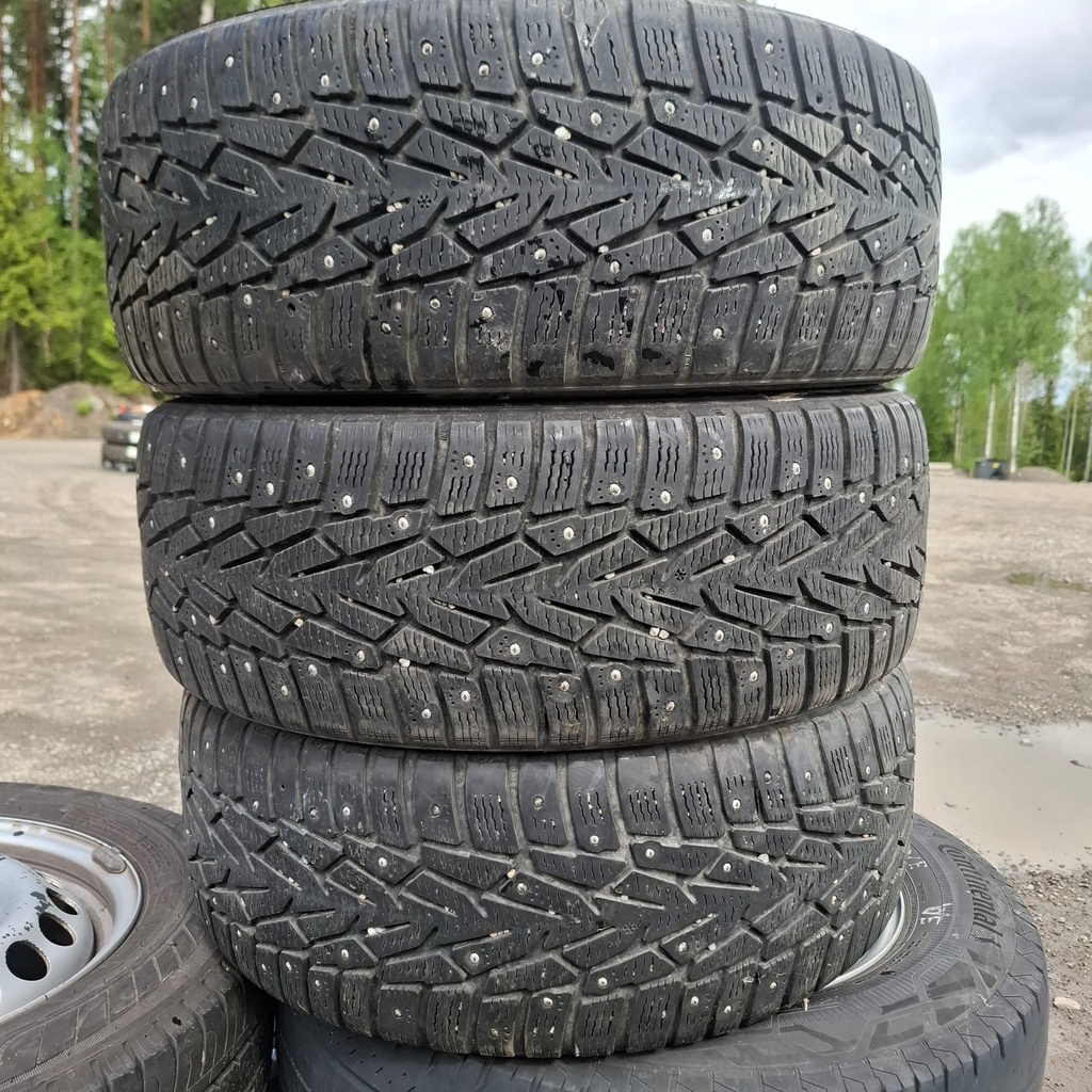 205/55R16 94T XL Nokian Hakkapeliitta 7 Käytetty nastarengas 5,5-7mm DOT-10