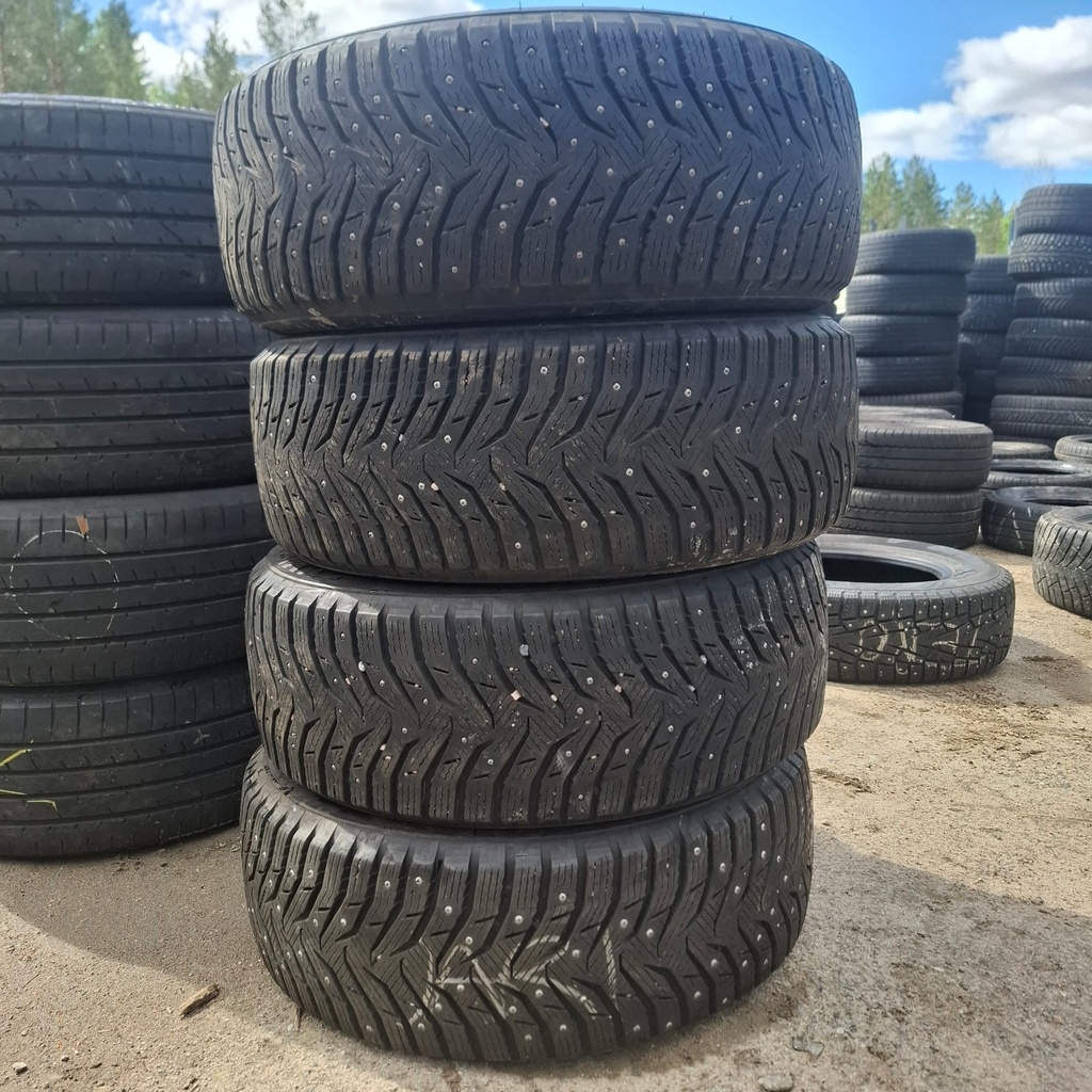 205/55R16 94T Kumho WinterCraft Ice WI31 Käytetty nastarengas 7-8,5mm DOT-15, -16 ja -19