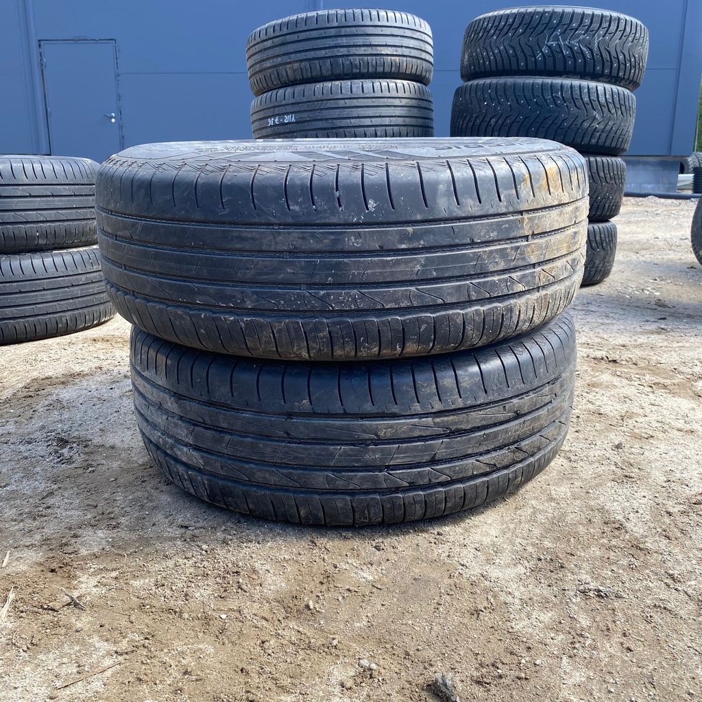 215/65R16 102V Nokian Hakka Blue 3 SUV Käytetty kesärengas 4,5-5mm DOT-24