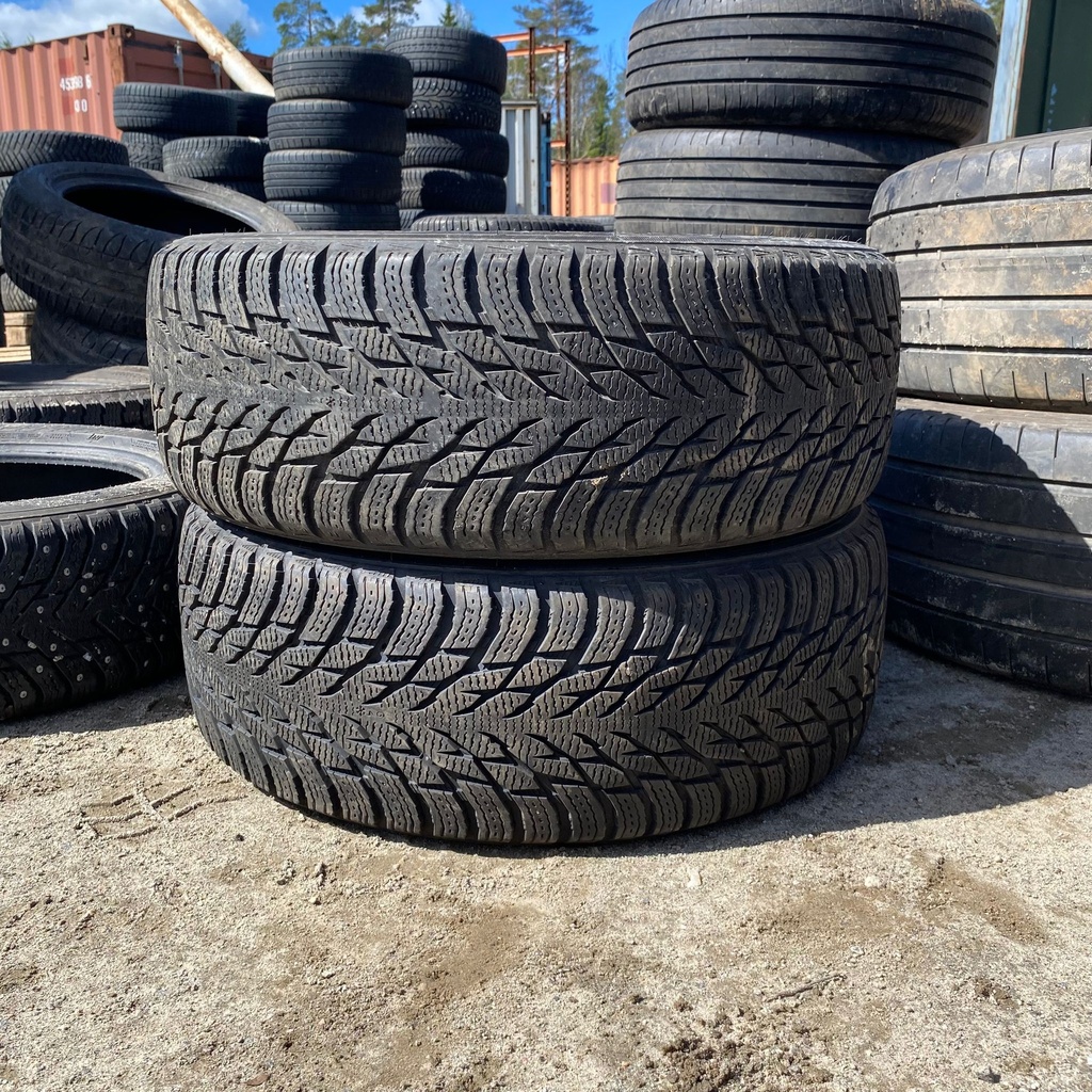 205/55R16 94R Nokian Hakkapeliitta R3 Käytetty kitkarengas 6,5-7mm DOT-18