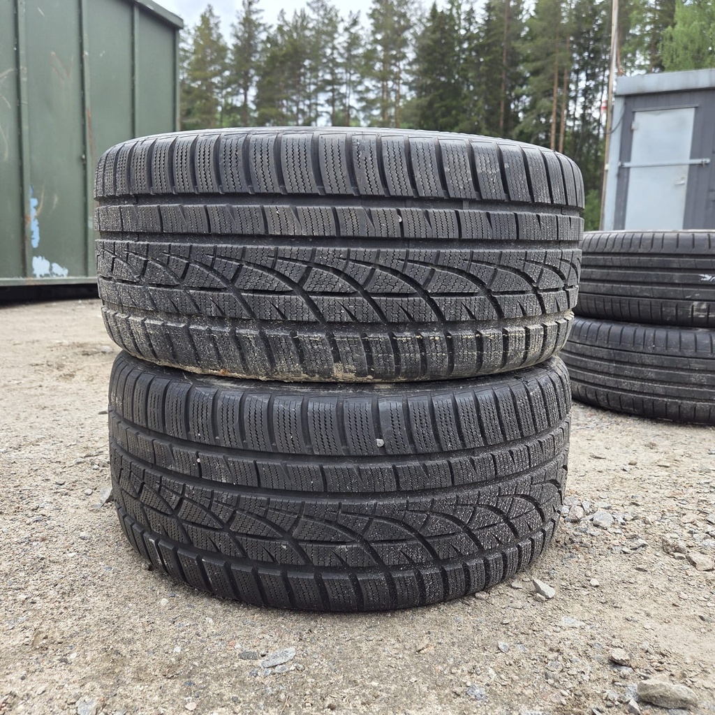 275/40R20 106V Hankook Winter i*cept evo Käytetty kitkarengas 7,5mm DOT-11