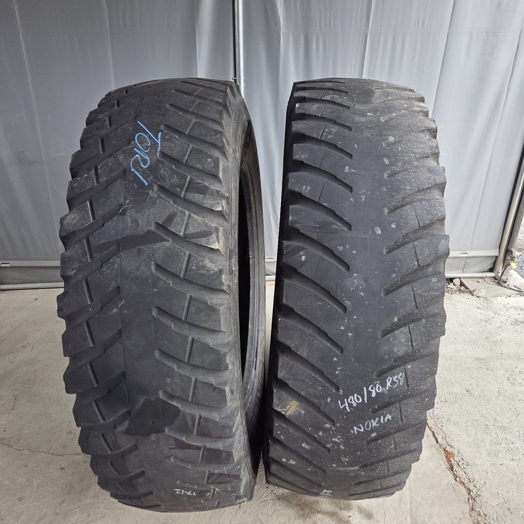 480/80R38 166A8/161D Nokian TRI 2 Käytetty palapintarengas Tubeless DOT-06 (Sileät)