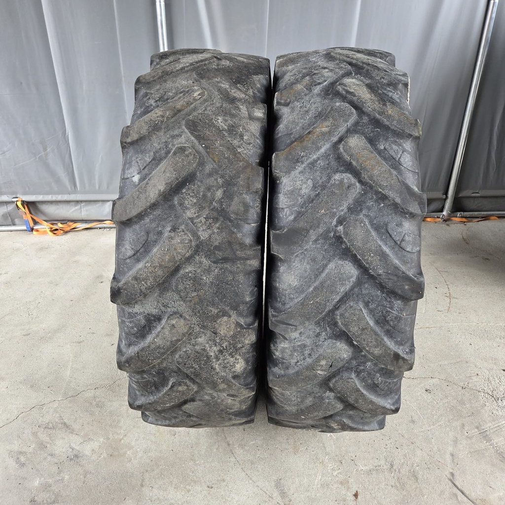 380/85R28 (14.9R28) 133A8/130B Linglong LR861 Käytetty rengas DOT-18  7-11mm  (Kuivumaa, Asennus sisäkumilla)