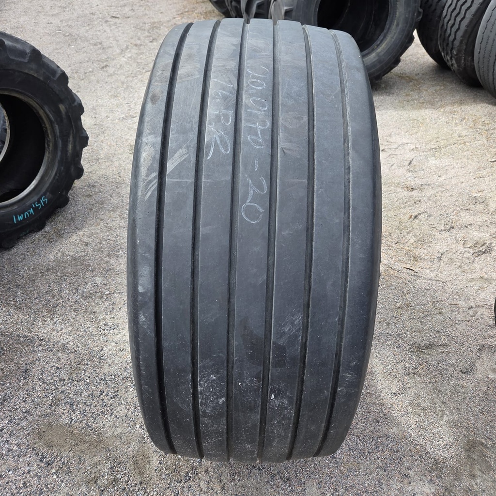 20.0/70-20 (20.0/70-508) 16PR Vredestein Implement Special Ribbed Käytetty perävaunun rengas 13mm (Vanha)