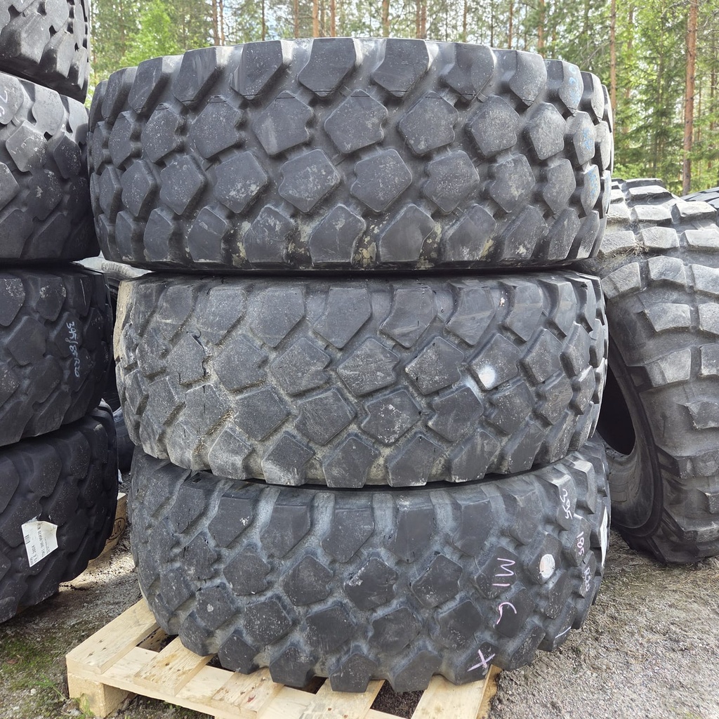 395/85R20 168G Michelin XZL Käytetty KA-rengas veto DOT-99  14-18mm