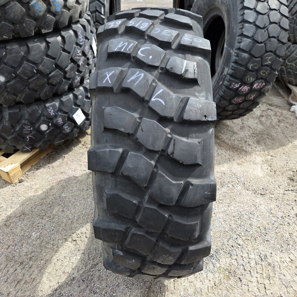 395/85R20 161G 14PR Michelin XML Käytetty KA-rengas veto DOT-10  17mm