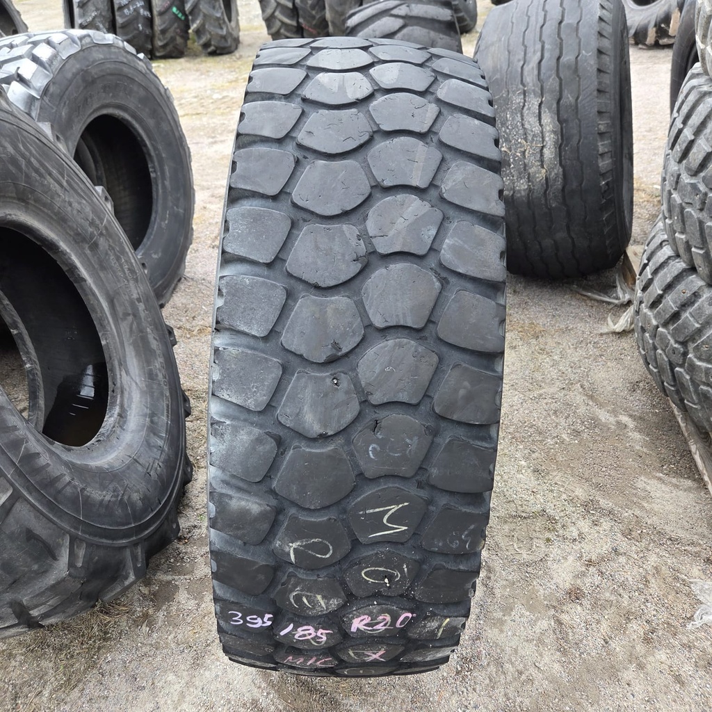 395/85R20 164L Michelin XZL 2 POR Käytetty KA-rengas veto  DOT-16  8mm